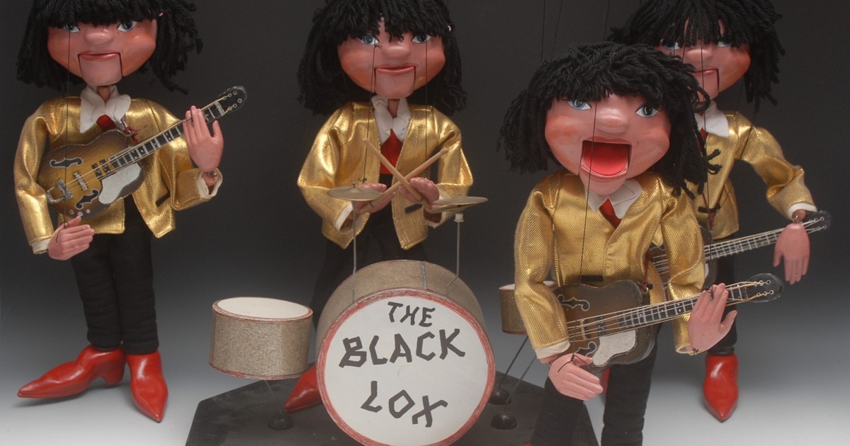 Lot 1021 The Kay Casey Collection of Pelham Puppets PUPPETS 25 Nov 15.jpg