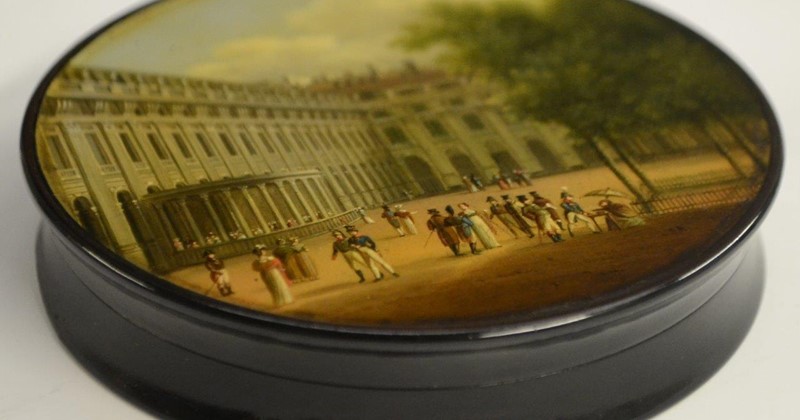 A sensational price for a papier mache snuff box Image