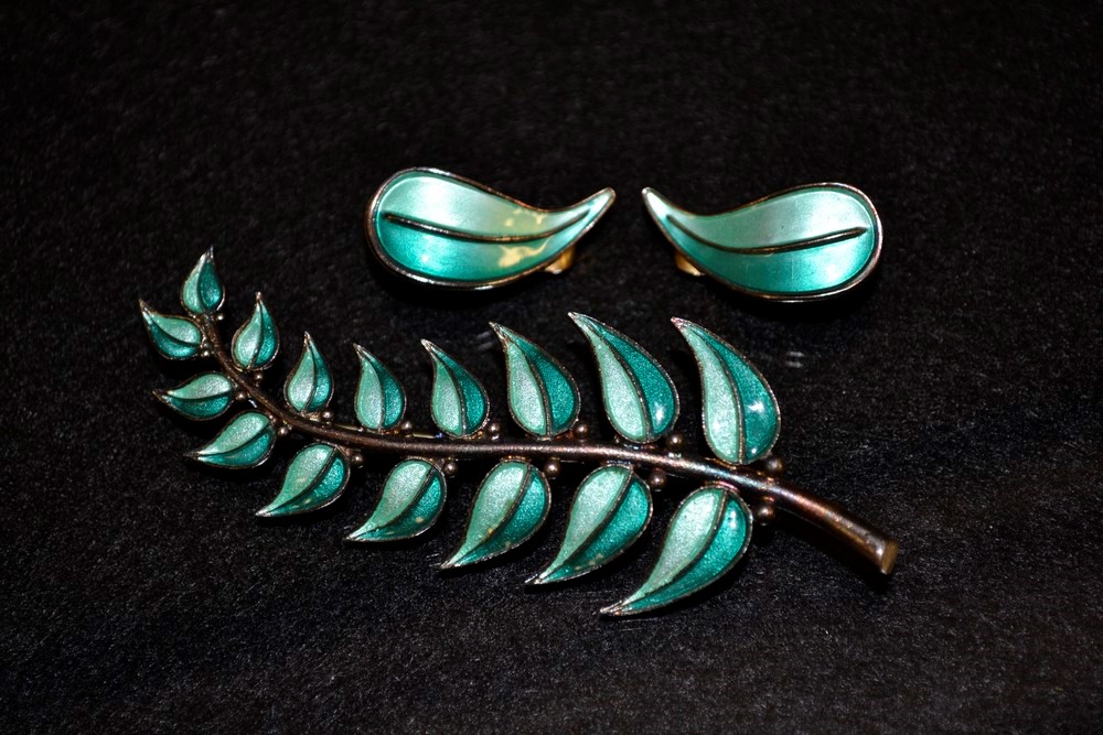 David Andersen (Oslo, Norway), a mid 20th century leaf brooch