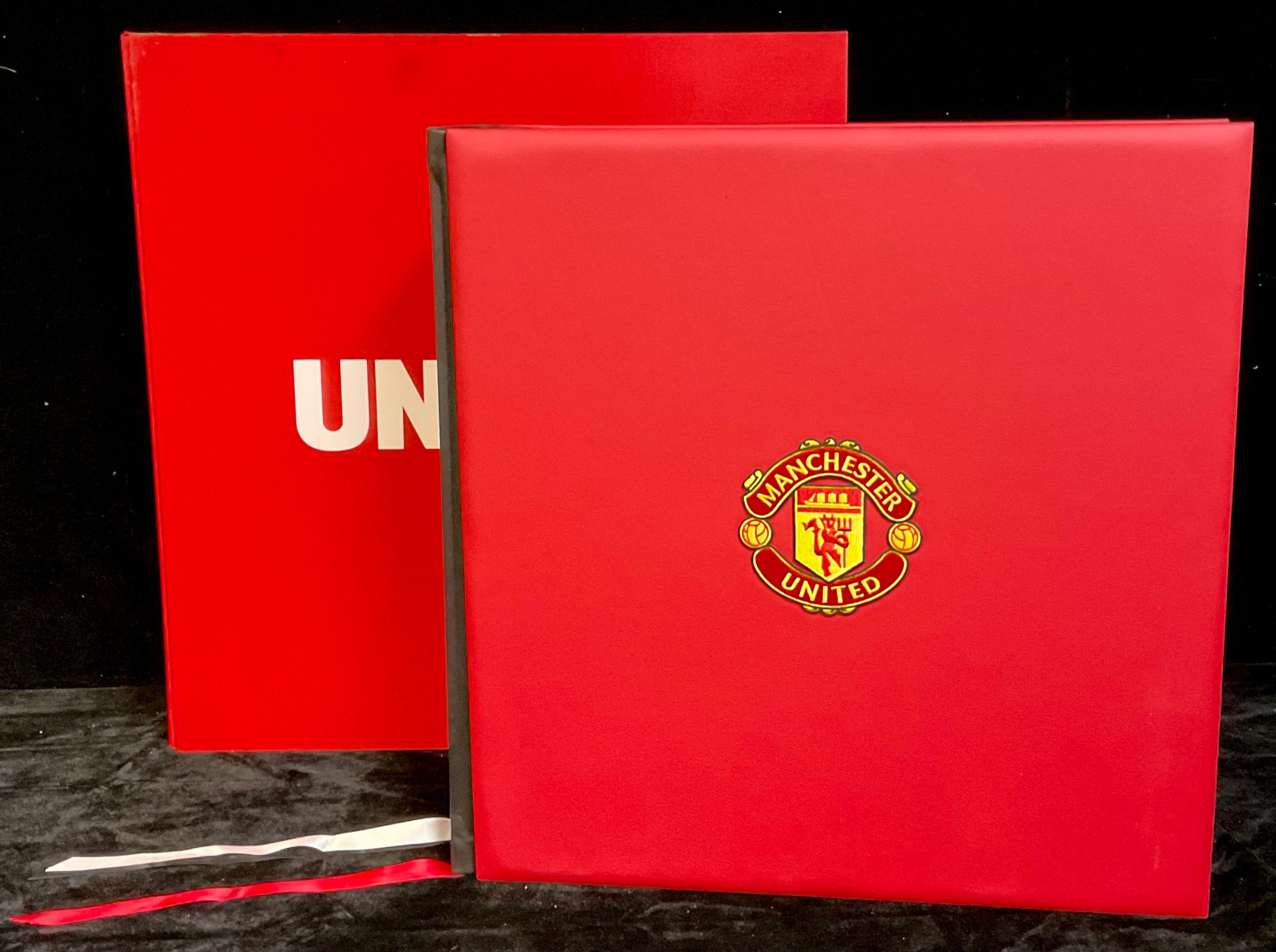 Books - Opus editions, Manchester United Icons, limited edition 934/10,000, boxed