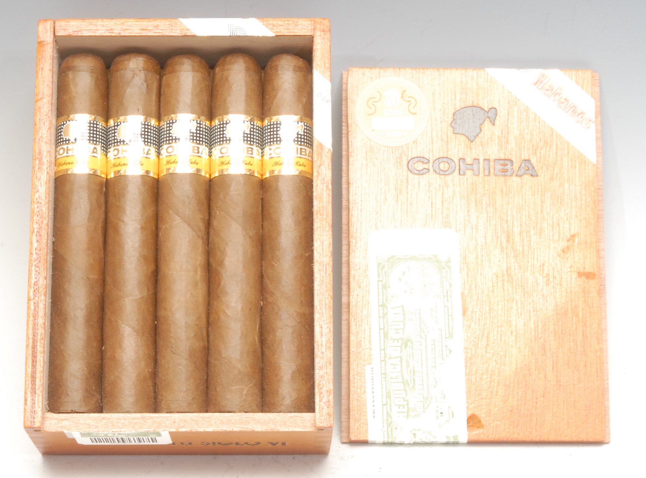 Smoking & Tobacciana - A set of ten Cohiba Siglo VI cigars, 15.5cm long each, boxed, stamped NOV 20