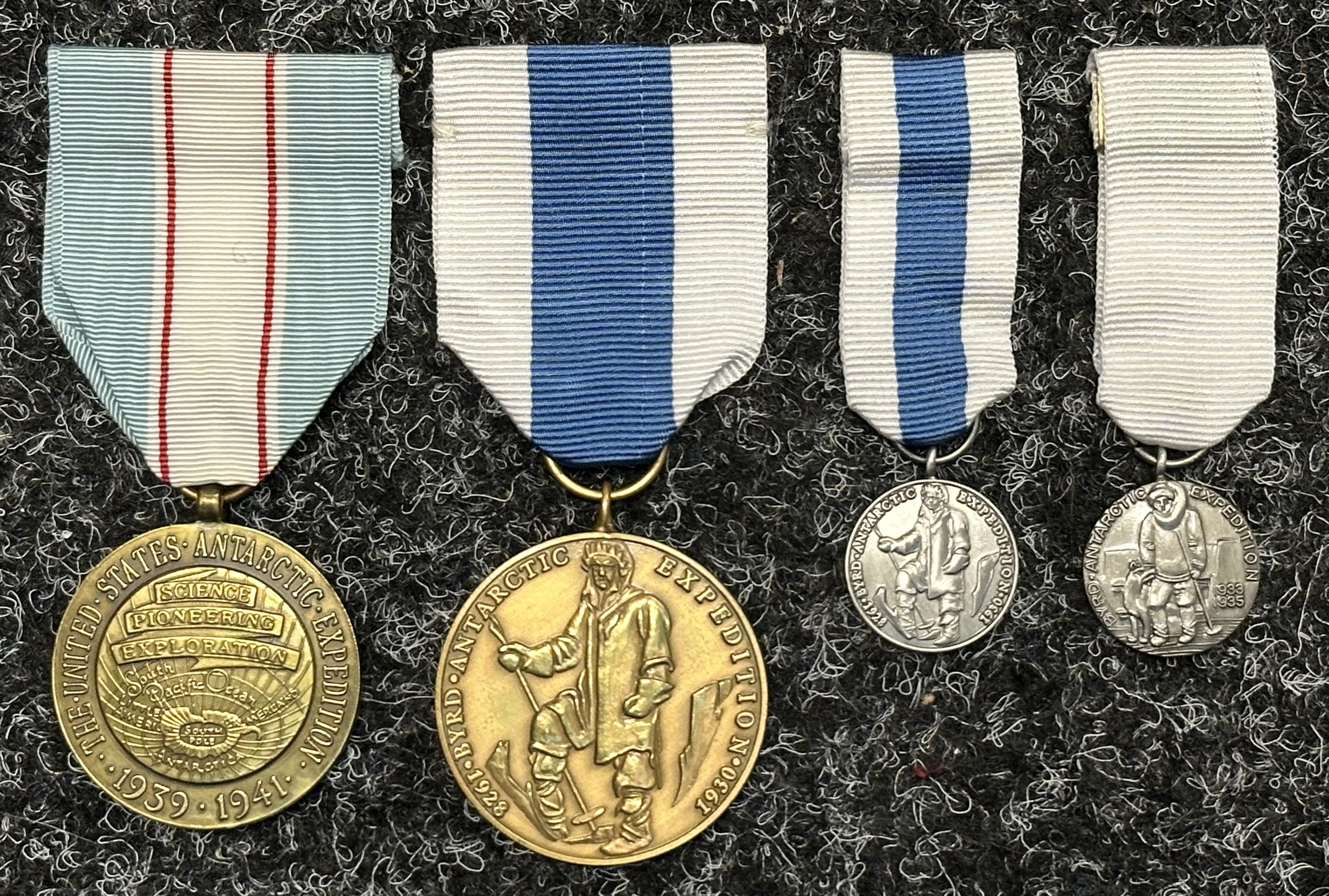 US Antarctic Expedition Medal: Byrd Antarctic Expedition Medal: two miniatures. All complete with ribbons. (4)