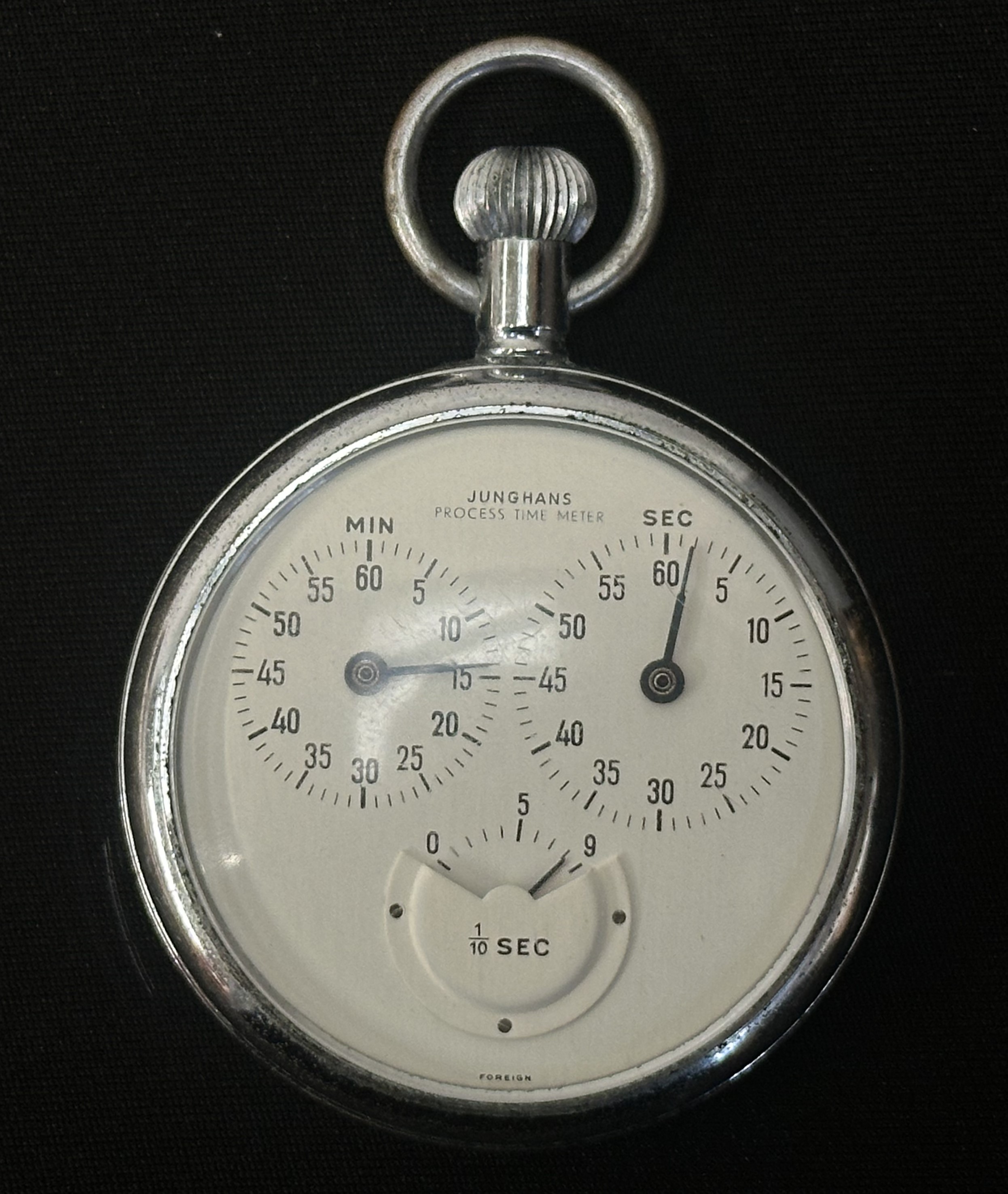 WW2 Third Reich Kriegsmarine Torpedo Timer Stopwatch maker marked to dial "Junghans Process Tine Meter" along with "Foreign". Dials for Minutes, Seconds and 1/10th of a second. Reverse of the nickle plated case is marked with KM Eagle M, 1285/42 along with "Torpedoschule Murwik". Working order.
