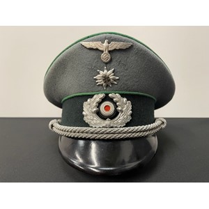 WW2 Third Reich Heer Infantry officers Schirmmutze cap. Earlier lighter coloured pattern cap band. No sweatsheild. No makers mark. Size approx. 58.