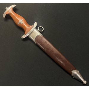 WW2 Third Reich 1933 Pattern SA dagger with 220mm long double edged blade with "Alles Fur Deutchland" motto, rare maker "CR Linder, Solingen - Weyer". Rated as a 7 out of 10 on the McSarr rairty scale. All early nickle fittings. Crossguard is SA Gruppe marked "NS" for Niedersachsen. Overall length 345mm. Complete with scabbard with early annodised finish and nickle fittings.
