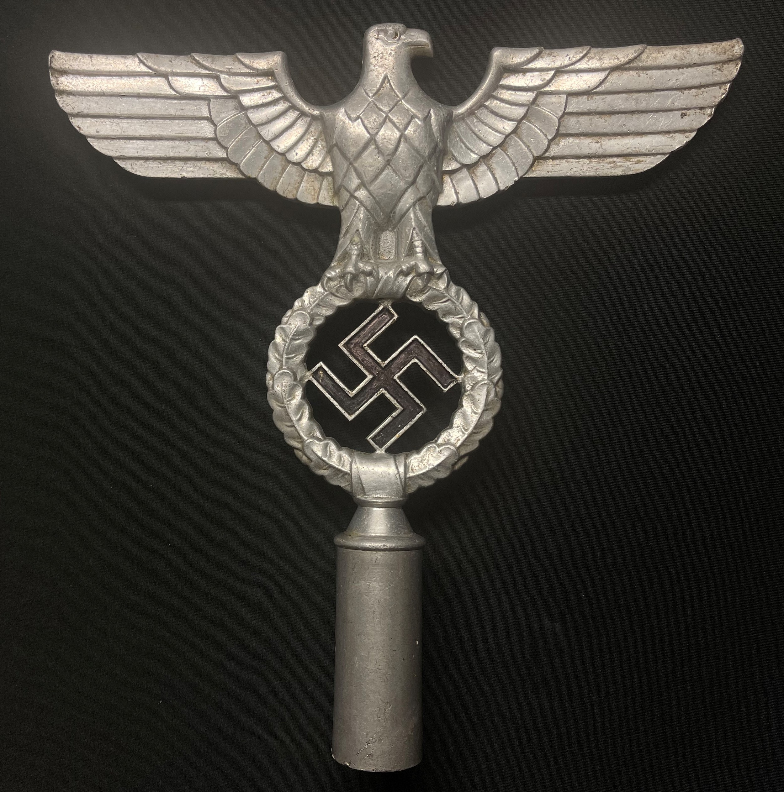 WW2 Third Reich 2nd Pattern NSDAP Banner Top. Pole fixing is marked "RZM M3/40/39". M3/40 is the makers code for "Gebruder Cossack". Issued condition. For the Hoheitsfahnen der NSDAP (Flags of the Political Leadership). Souvenir of a British Serviceman. New to the market.