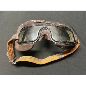 WW2 RAF /RCAF Battle of Britian era MKIII Flying Goggles, impressed mark on strap "RCAF No.22C/13" "CCB" and dated 1940. Additional ink markings on reverse of strap "267341".