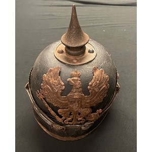 WW1 Imperial German Pickelhaube Helmet. Unrestored original condition. Complete with Prussian Helmet plate, both cockades, chinstrap. Liner is present but fragmentary.