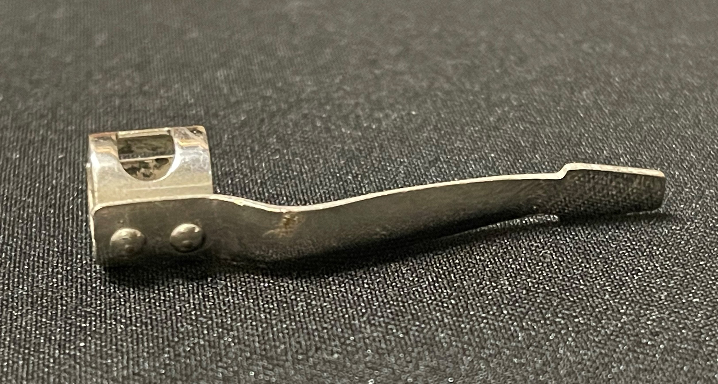 WW2 British RAF / SOE / MI9 Escape and Evasion Pencil Clip Compass.