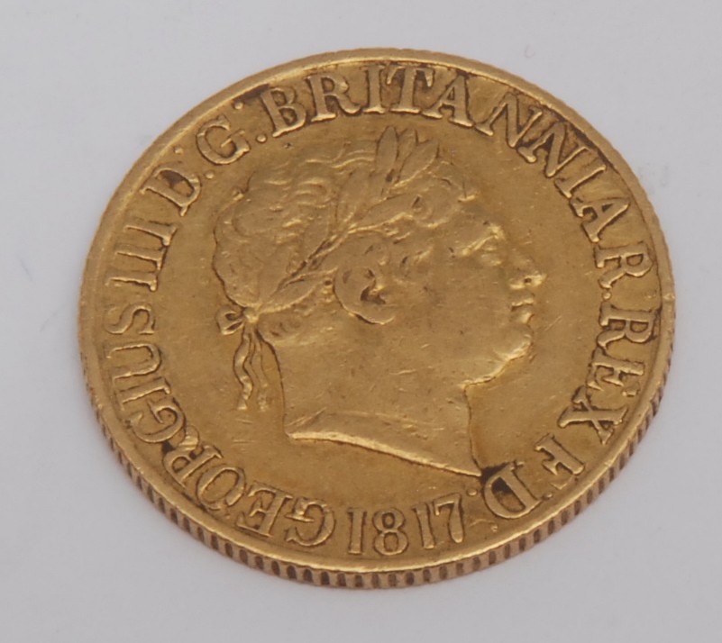 A George III 1817 gold sovereign, 7.9g