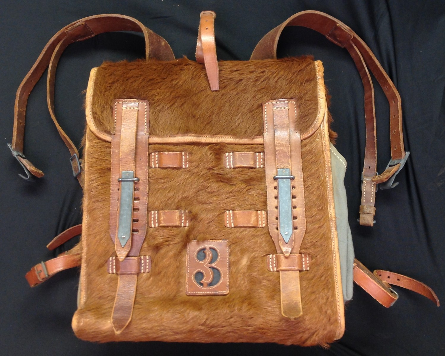 WW2 Third Reich Fernsprechtornister 3. Signalers Backpack. Maker marked "bdt" for Salewa Lederwarenfabrik, München and dated 1942. Complete with all straps.