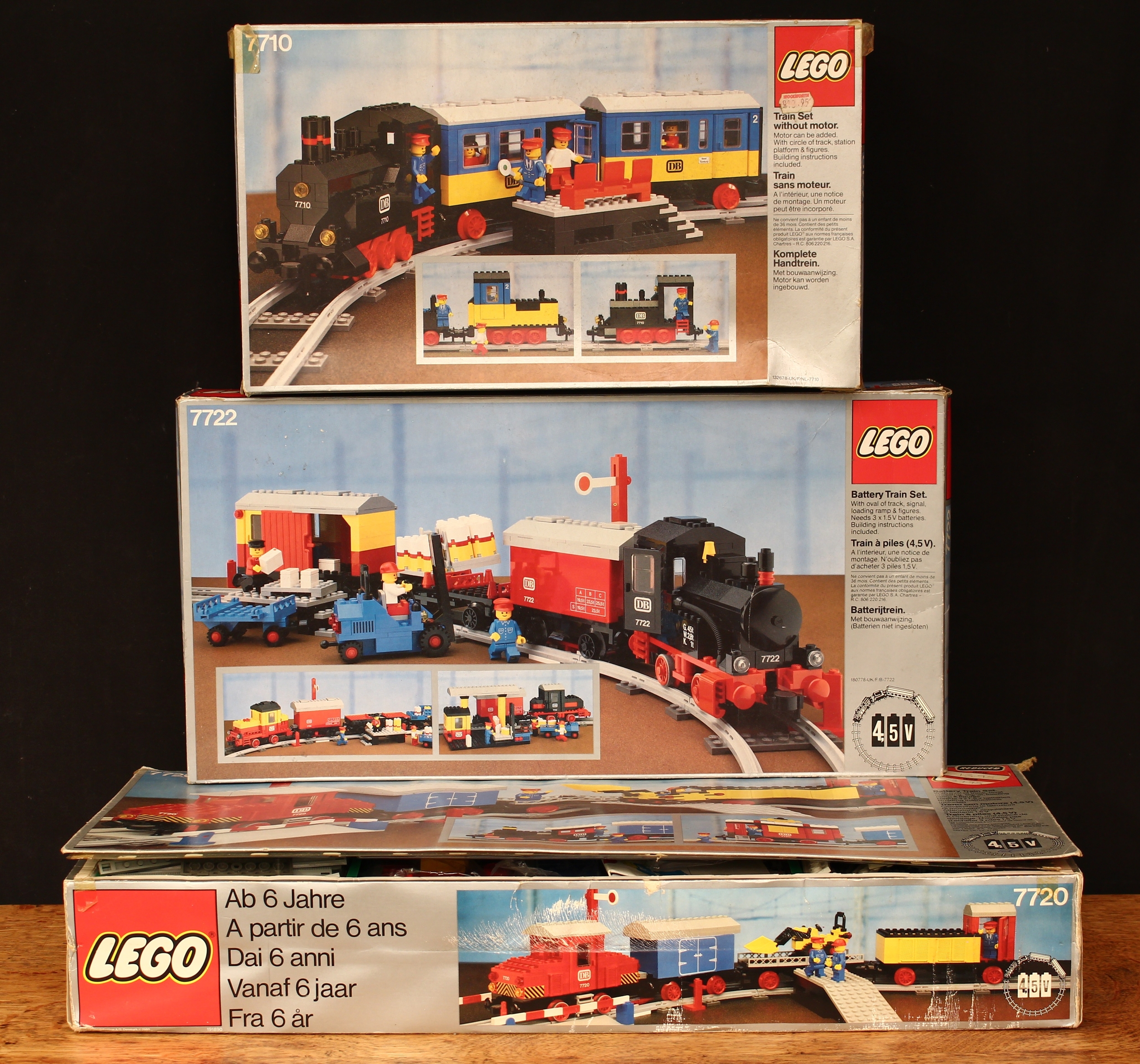 Lego sets, comprising 7710 train Passenger train set, boxed; 7720 Diesel Freight train set, boxed and 7722 Cargo train parcel set, boxed (3)