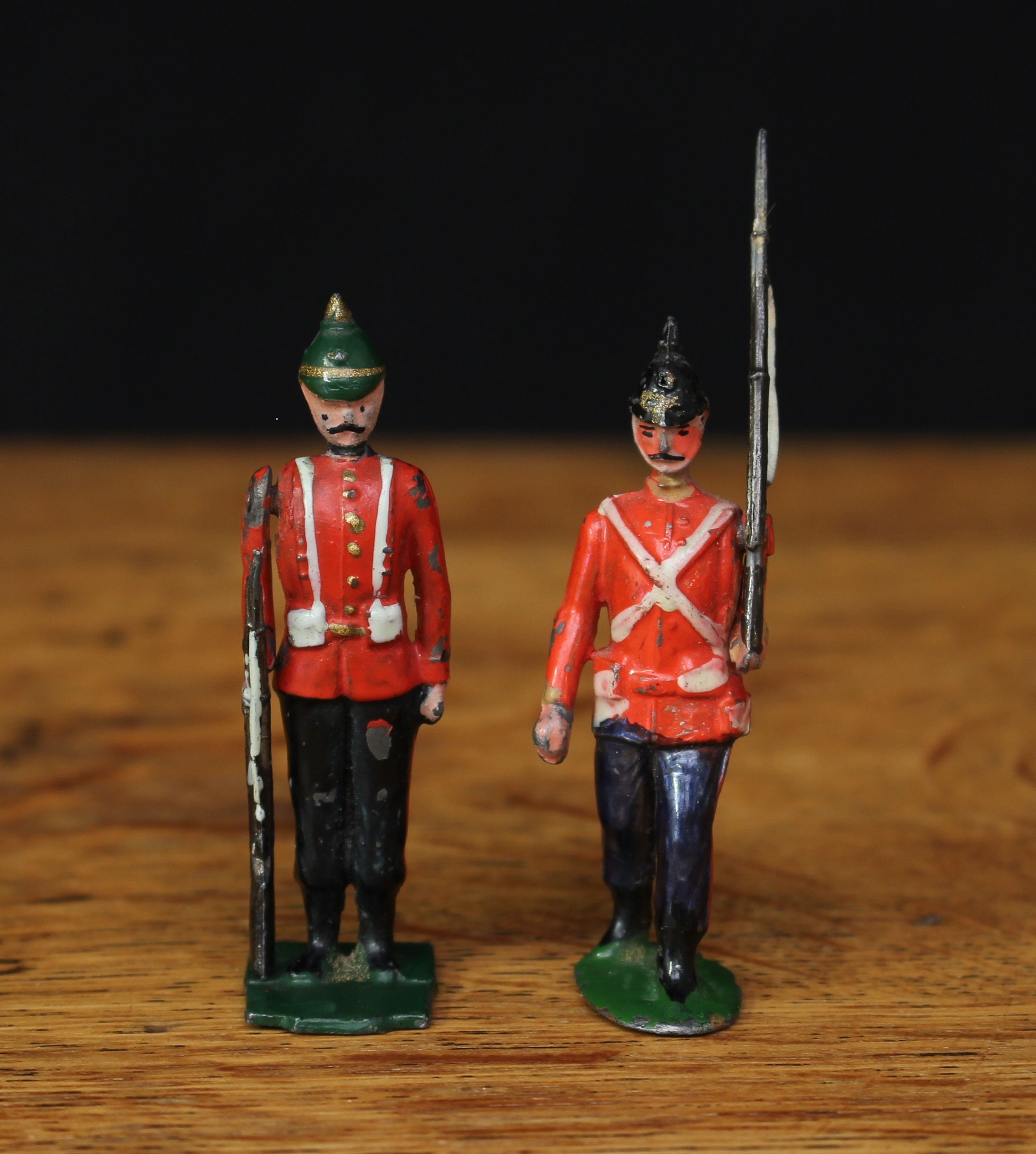Abel, CD (Islington, London 1898-1914) rare Line Infantry figure, unmarked oval base, unboxed and a Somerset Light Infantry figure, standing at attention, shaped rectangular base, both unboxed (2)