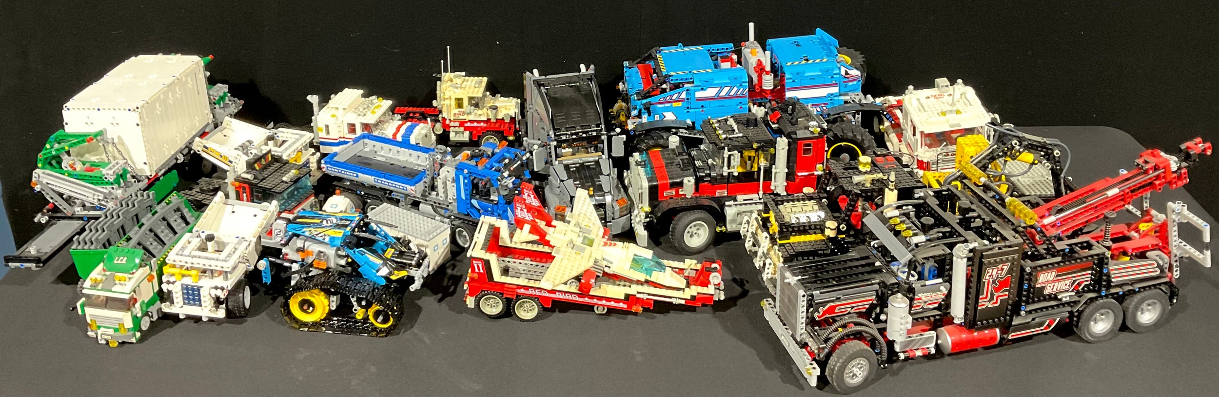 Lego - System Model Team, 5571 Giant Truck, unboxed; Technic, 42078 Mac Anthem, unboxed; Technic, 42070 Research Explorer Vehicle, unboxed; 8285 Tow Truck, unboxed; etc (qty)    (5571) Retired product.  (42078) Retired product.  (8285) Retired product. Previously £89.99RRP.  This lot is part of a collection from a deceased estate. All models were constructed and remained constructed in the home and as such we do not have boxes or instruction manuals and the models are therefore sold as seen.