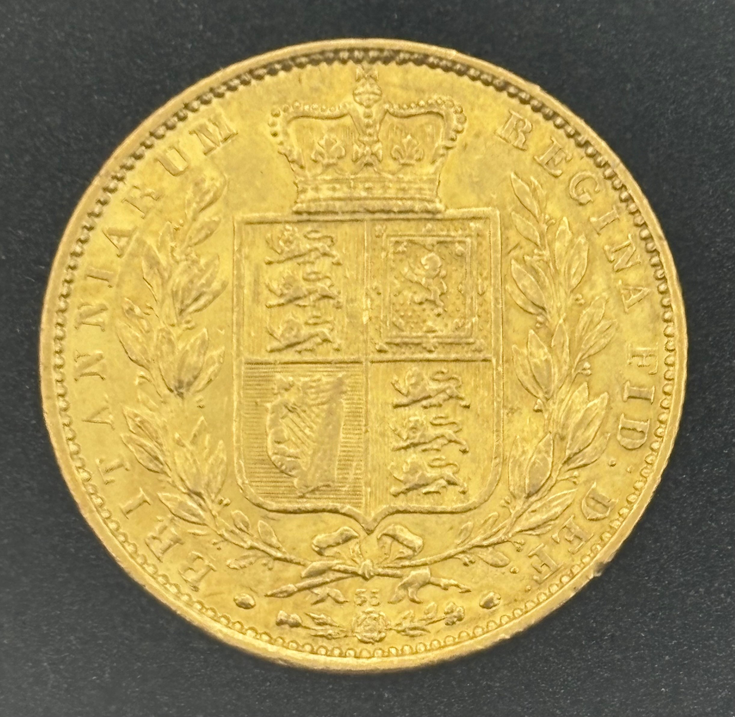 Gold coins - Coin Portfolio Management, 22ct gold The Queen Victoria Young Head Shield Back Sovereign, 7.98g, 1864, lined case and cardboard sleeve